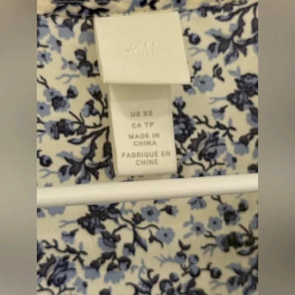 H&M Floral V-Neck Ruffle Dress - Picture 4 of 5